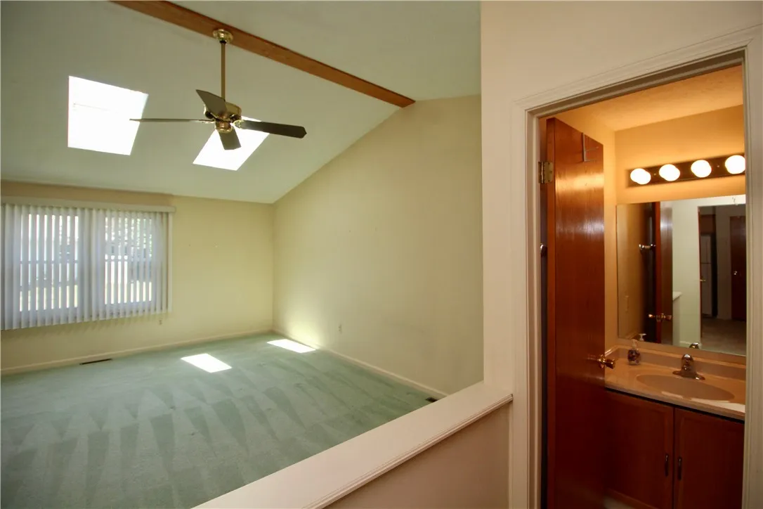 83 Flower Dale Drive, Greece, New York 14626, Greece, New York 14626, 2 Bedrooms Bedrooms, 5 Rooms Rooms,1 BathroomBathrooms,Residential,For Sale,83 Flower Dale Drive, Greece, New York 14626,R1622131