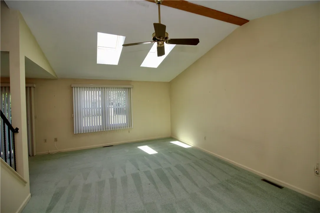 83 Flower Dale Drive, Greece, New York 14626, Greece, New York 14626, 2 Bedrooms Bedrooms, 5 Rooms Rooms,1 BathroomBathrooms,Residential,For Sale,83 Flower Dale Drive, Greece, New York 14626,R1622131