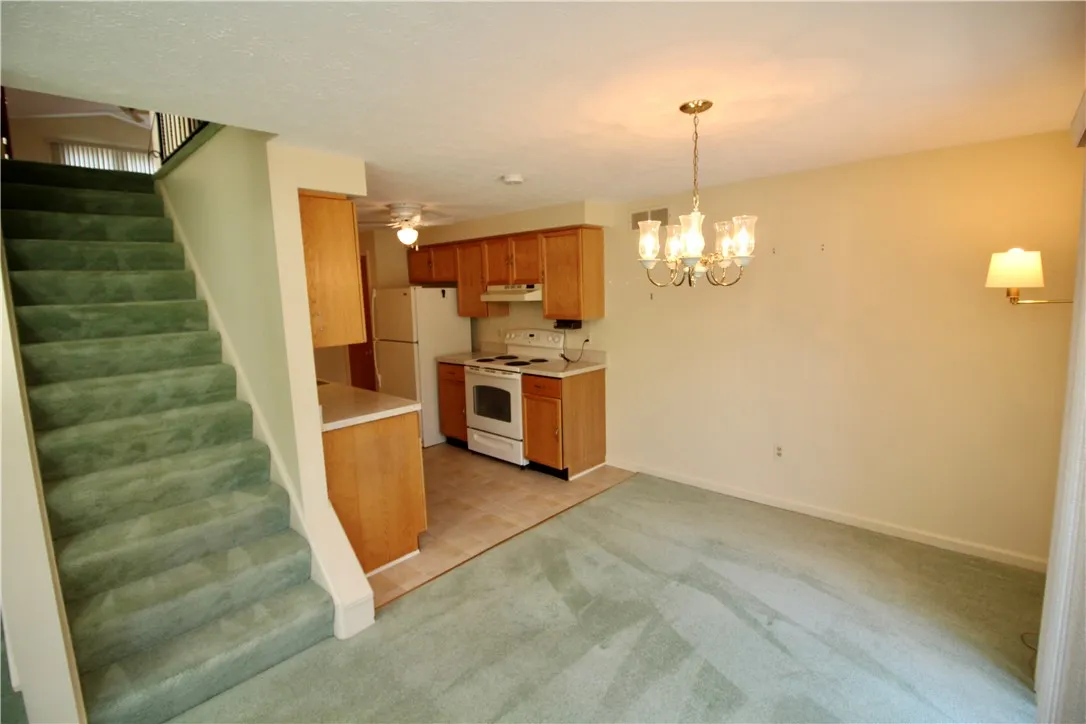 83 Flower Dale Drive, Greece, New York 14626, Greece, New York 14626, 2 Bedrooms Bedrooms, 5 Rooms Rooms,1 BathroomBathrooms,Residential,For Sale,83 Flower Dale Drive, Greece, New York 14626,R1622131