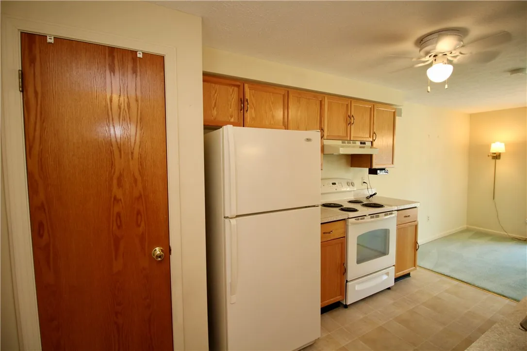 83 Flower Dale Drive, Greece, New York 14626, Greece, New York 14626, 2 Bedrooms Bedrooms, 5 Rooms Rooms,1 BathroomBathrooms,Residential,For Sale,83 Flower Dale Drive, Greece, New York 14626,R1622131