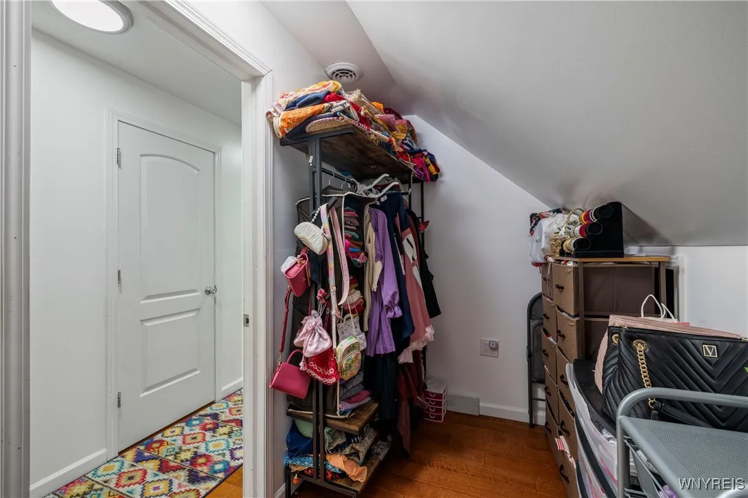1142 Harlem Road, Cheektowaga, New York 14227, Cheektowaga, New York 14227, 6 Bedrooms Bedrooms, ,3 BathroomsBathrooms,Residential,For Sale,1142 Harlem Road, Cheektowaga, New York 14227,B1622311