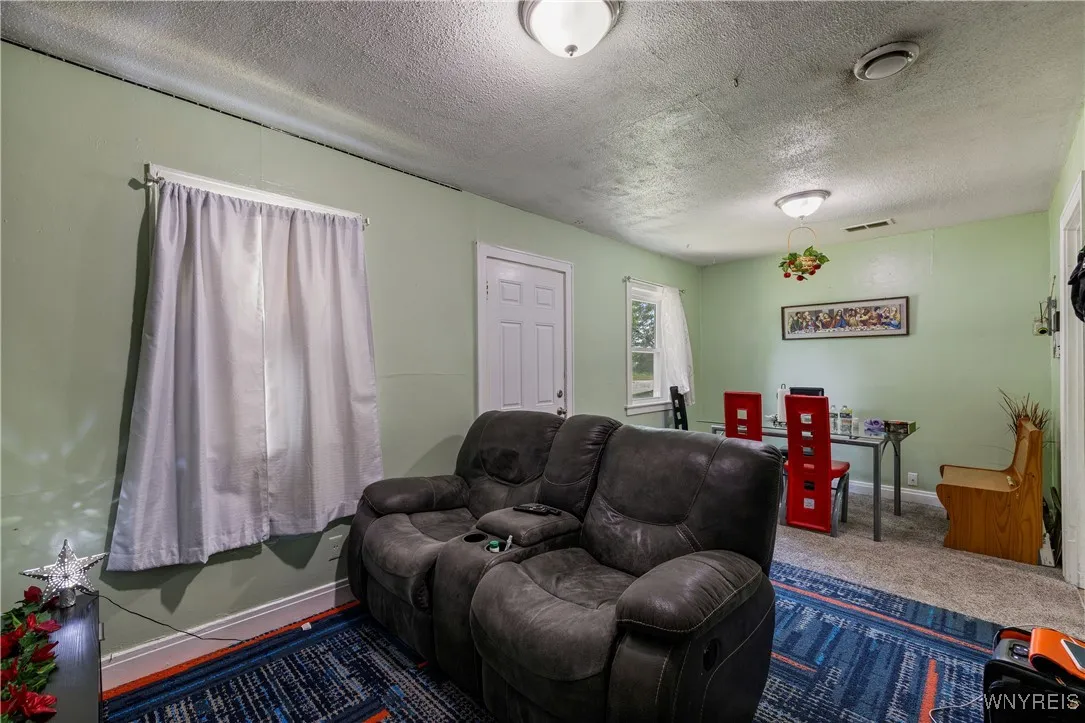 1142 Harlem Road, Cheektowaga, New York 14227, Cheektowaga, New York 14227, 6 Bedrooms Bedrooms, ,3 BathroomsBathrooms,Residential,For Sale,1142 Harlem Road, Cheektowaga, New York 14227,B1622311