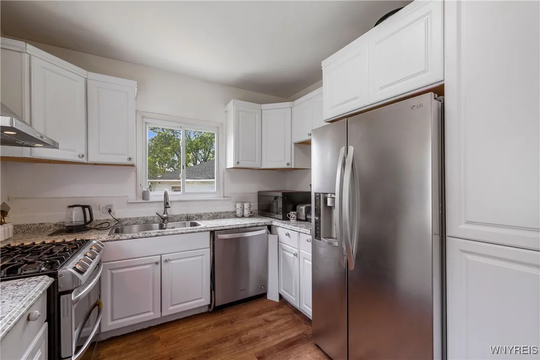 1142 Harlem Road, Cheektowaga, New York 14227, Cheektowaga, New York 14227, 6 Bedrooms Bedrooms, ,3 BathroomsBathrooms,Residential,For Sale,1142 Harlem Road, Cheektowaga, New York 14227,B1622311