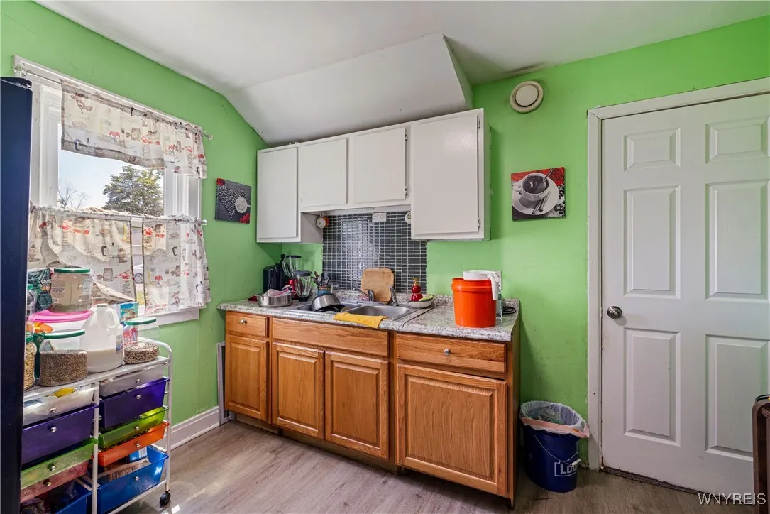1142 Harlem Road, Cheektowaga, New York 14227, Cheektowaga, New York 14227, 6 Bedrooms Bedrooms, ,3 BathroomsBathrooms,Residential,For Sale,1142 Harlem Road, Cheektowaga, New York 14227,B1622311