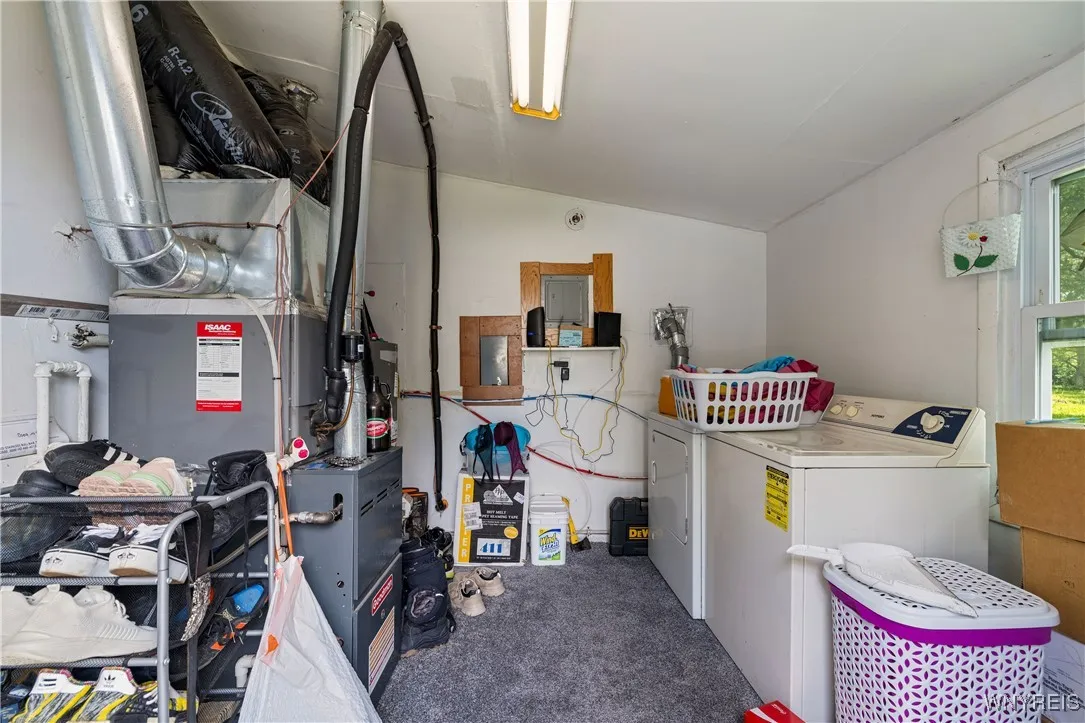 1142 Harlem Road, Cheektowaga, New York 14227, Cheektowaga, New York 14227, 6 Bedrooms Bedrooms, ,3 BathroomsBathrooms,Residential,For Sale,1142 Harlem Road, Cheektowaga, New York 14227,B1622311