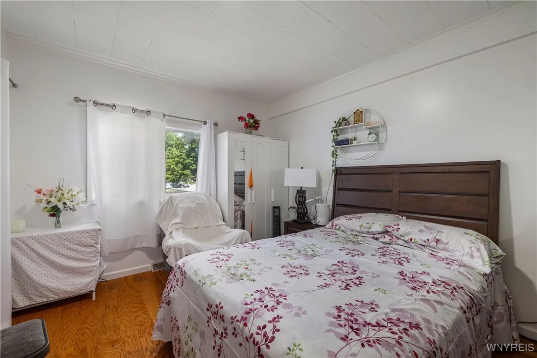 1142 Harlem Road, Cheektowaga, New York 14227, Cheektowaga, New York 14227, 6 Bedrooms Bedrooms, ,3 BathroomsBathrooms,Residential,For Sale,1142 Harlem Road, Cheektowaga, New York 14227,B1622311