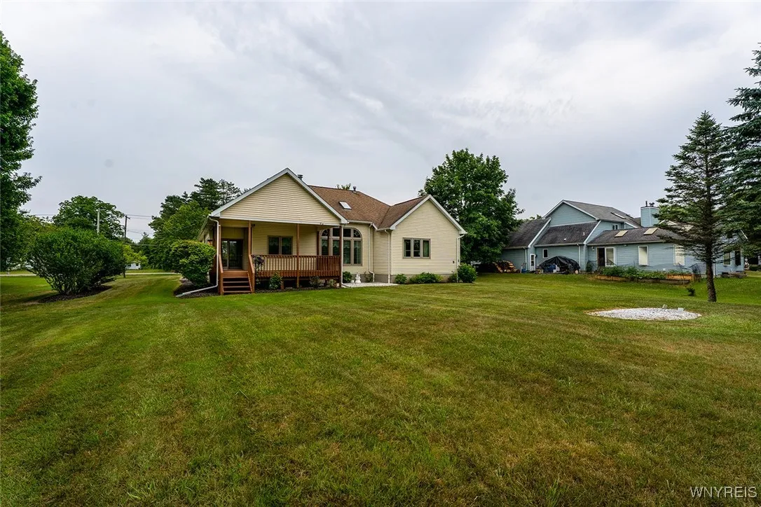 1494 Town Line Road, Lancaster, New York 14086, Lancaster, New York 14086, 3 Bedrooms Bedrooms, 11 Rooms Rooms,2 BathroomsBathrooms,Residential,For Sale,1494 Town Line Road, Lancaster, New York 14086,B1620873