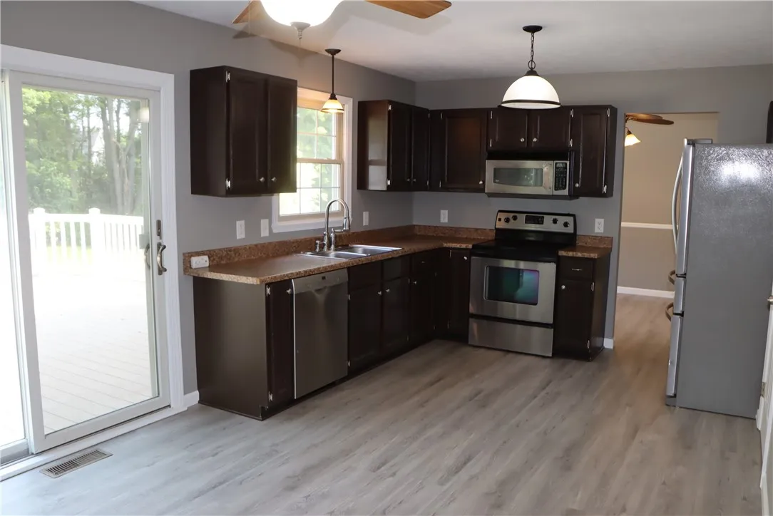 3253 Woodfield Drive, Macedon, New York 14568, Macedon, New York 14568, 4 Bedrooms Bedrooms, 10 Rooms Rooms,2 BathroomsBathrooms,Residential,For Sale,3253 Woodfield Drive, Macedon, New York 14568,R1622698
