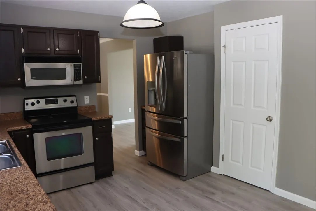 3253 Woodfield Drive, Macedon, New York 14568, Macedon, New York 14568, 4 Bedrooms Bedrooms, 10 Rooms Rooms,2 BathroomsBathrooms,Residential,For Sale,3253 Woodfield Drive, Macedon, New York 14568,R1622698