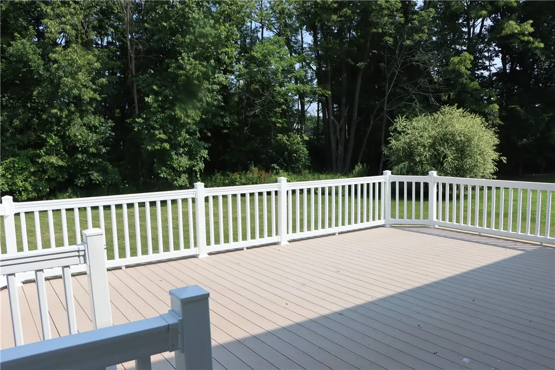 3253 Woodfield Drive, Macedon, New York 14568, Macedon, New York 14568, 4 Bedrooms Bedrooms, 10 Rooms Rooms,2 BathroomsBathrooms,Residential,For Sale,3253 Woodfield Drive, Macedon, New York 14568,R1622698