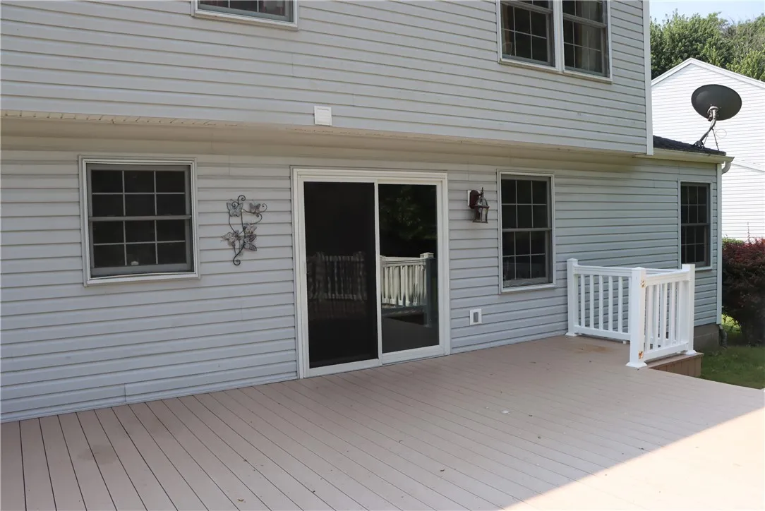 3253 Woodfield Drive, Macedon, New York 14568, Macedon, New York 14568, 4 Bedrooms Bedrooms, 10 Rooms Rooms,2 BathroomsBathrooms,Residential,For Sale,3253 Woodfield Drive, Macedon, New York 14568,R1622698
