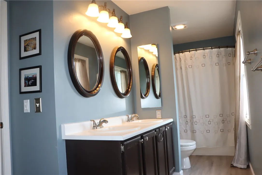 3253 Woodfield Drive, Macedon, New York 14568, Macedon, New York 14568, 4 Bedrooms Bedrooms, 10 Rooms Rooms,2 BathroomsBathrooms,Residential,For Sale,3253 Woodfield Drive, Macedon, New York 14568,R1622698