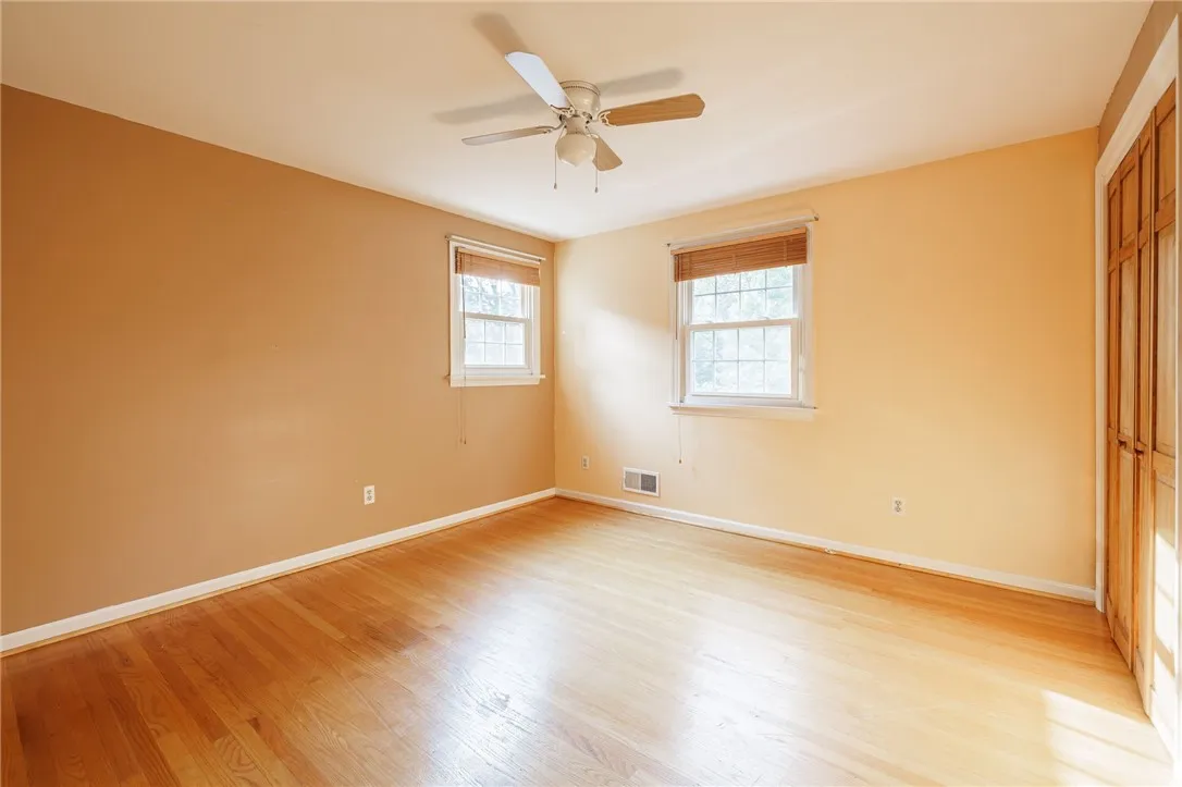 1225 Majestic Way, Webster, New York 14580, Webster, New York 14580, 4 Bedrooms Bedrooms, 12 Rooms Rooms,2 BathroomsBathrooms,Residential,For Sale,1225 Majestic Way, Webster, New York 14580,R1622325