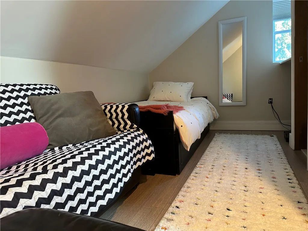 Upstairs Bedroom 2
