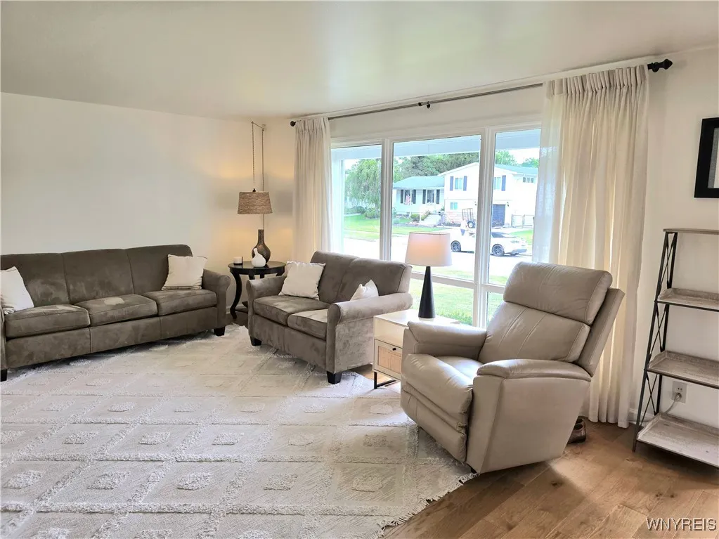 216 Greenhaven Terrace, Tonawanda, New York 14150, Tonawanda, New York 14150, 3 Bedrooms Bedrooms, 7 Rooms Rooms,1 BathroomBathrooms,Residential,For Sale,216 Greenhaven Terrace, Tonawanda, New York 14150,B1621916
