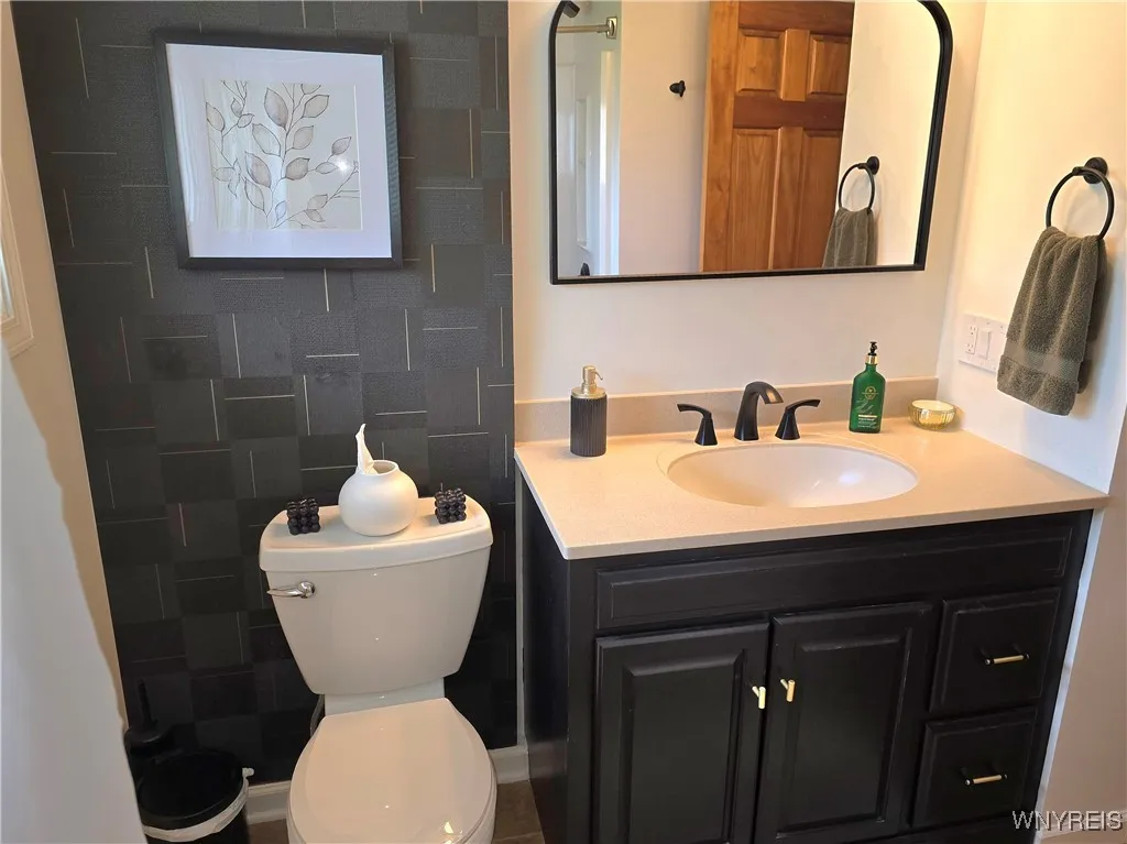 216 Greenhaven Terrace, Tonawanda, New York 14150, Tonawanda, New York 14150, 3 Bedrooms Bedrooms, 7 Rooms Rooms,1 BathroomBathrooms,Residential,For Sale,216 Greenhaven Terrace, Tonawanda, New York 14150,B1621916