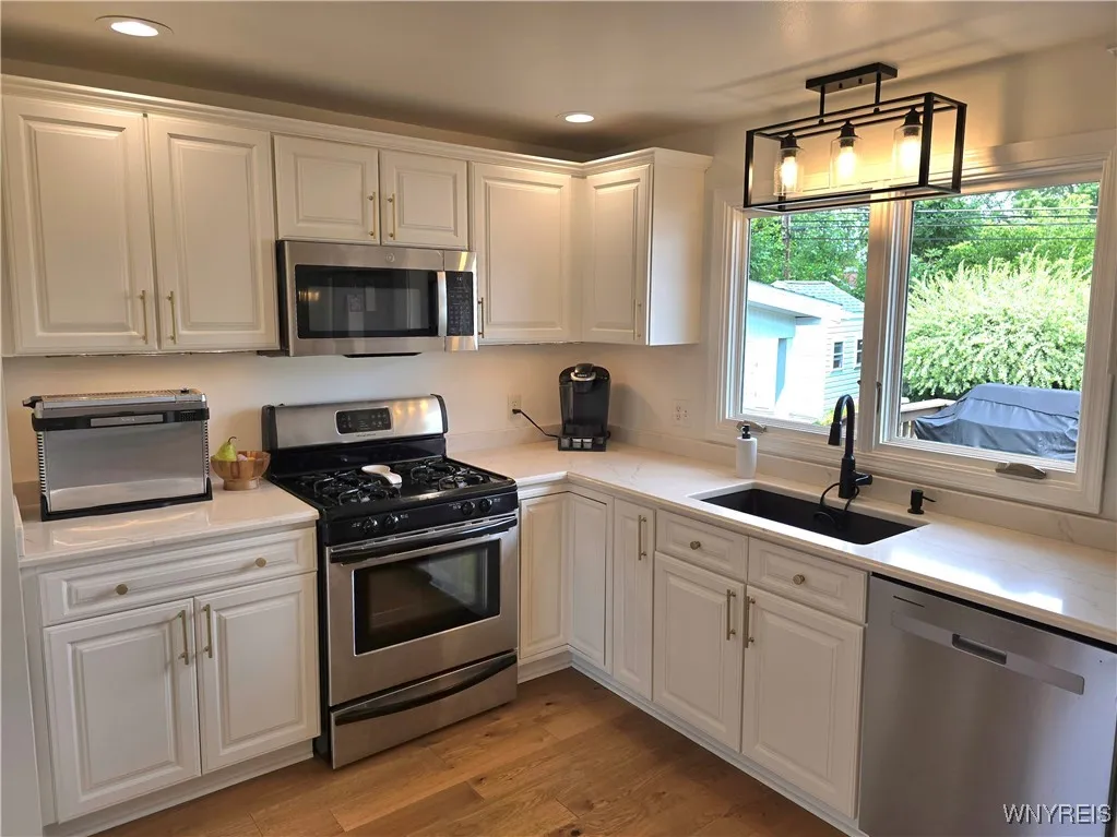216 Greenhaven Terrace, Tonawanda, New York 14150, Tonawanda, New York 14150, 3 Bedrooms Bedrooms, 7 Rooms Rooms,1 BathroomBathrooms,Residential,For Sale,216 Greenhaven Terrace, Tonawanda, New York 14150,B1621916