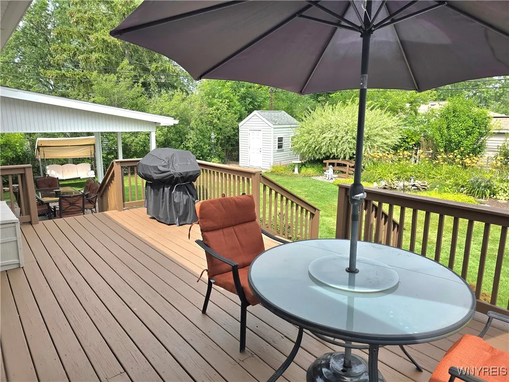 216 Greenhaven Terrace, Tonawanda, New York 14150, Tonawanda, New York 14150, 3 Bedrooms Bedrooms, 7 Rooms Rooms,1 BathroomBathrooms,Residential,For Sale,216 Greenhaven Terrace, Tonawanda, New York 14150,B1621916
