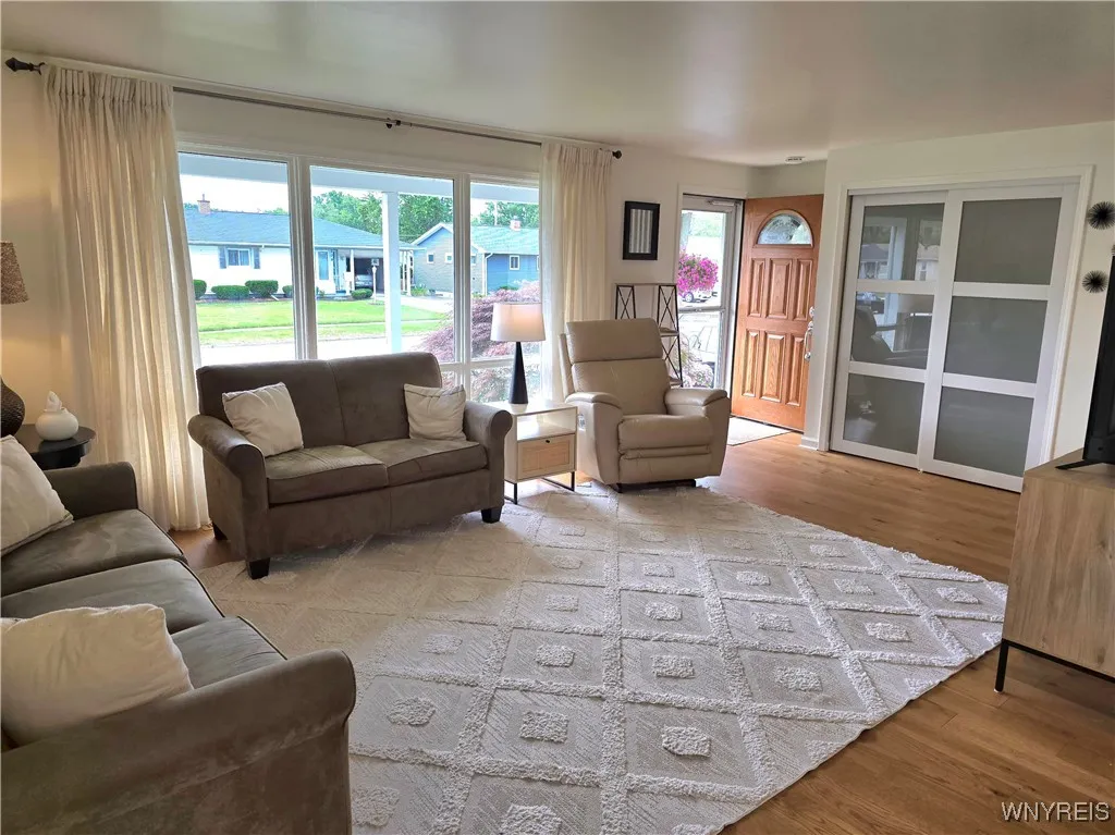 216 Greenhaven Terrace, Tonawanda, New York 14150, Tonawanda, New York 14150, 3 Bedrooms Bedrooms, 7 Rooms Rooms,1 BathroomBathrooms,Residential,For Sale,216 Greenhaven Terrace, Tonawanda, New York 14150,B1621916