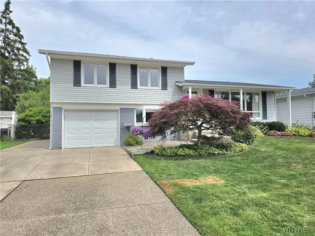 216 Greenhaven Terrace, Tonawanda, New York 14150, Tonawanda, New York 14150, 3 Bedrooms Bedrooms, 7 Rooms Rooms,1 BathroomBathrooms,Residential,For Sale,216 Greenhaven Terrace, Tonawanda, New York 14150,B1621916