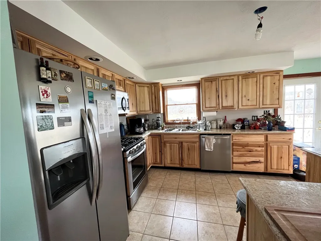 284 East Spencer Road, Spencer, New York 14883, Spencer, New York 14883, 5 Bedrooms Bedrooms, ,3 BathroomsBathrooms,Residential,For Sale,284 East Spencer Road, Spencer, New York 14883,R1622527