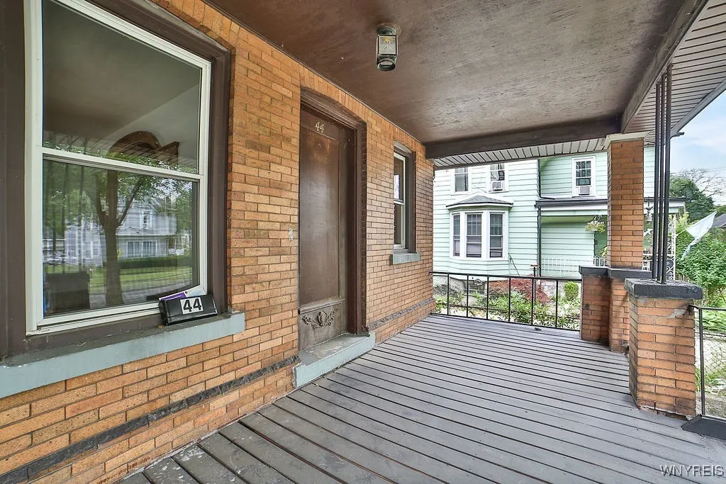 44 Christiana Street, North Tonawanda, New York 14, North Tonawanda, New York 14120, 3 Bedrooms Bedrooms, 9 Rooms Rooms,2 BathroomsBathrooms,Residential,For Sale,44 Christiana Street, North Tonawanda, New York 14,B1622638