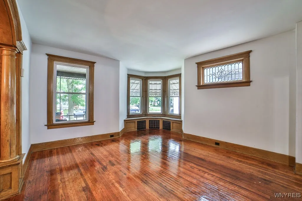 44 Christiana Street, North Tonawanda, New York 14, North Tonawanda, New York 14120, 3 Bedrooms Bedrooms, 9 Rooms Rooms,2 BathroomsBathrooms,Residential,For Sale,44 Christiana Street, North Tonawanda, New York 14,B1622638
