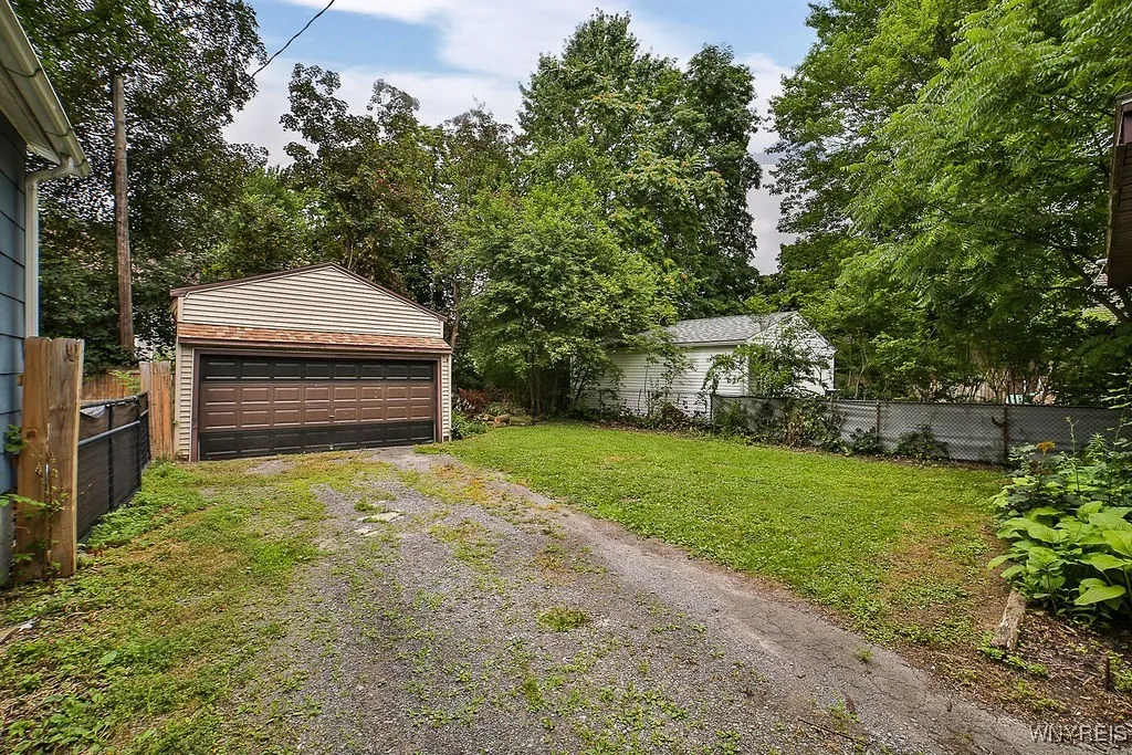 44 Christiana Street, North Tonawanda, New York 14, North Tonawanda, New York 14120, 3 Bedrooms Bedrooms, 9 Rooms Rooms,2 BathroomsBathrooms,Residential,For Sale,44 Christiana Street, North Tonawanda, New York 14,B1622638