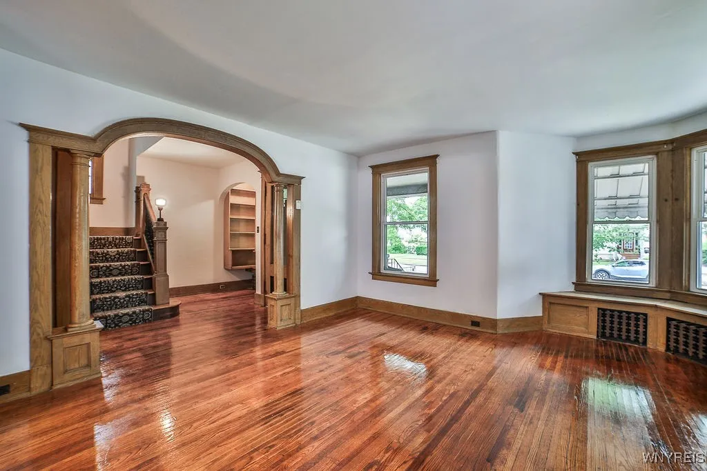 44 Christiana Street, North Tonawanda, New York 14, North Tonawanda, New York 14120, 3 Bedrooms Bedrooms, 9 Rooms Rooms,2 BathroomsBathrooms,Residential,For Sale,44 Christiana Street, North Tonawanda, New York 14,B1622638