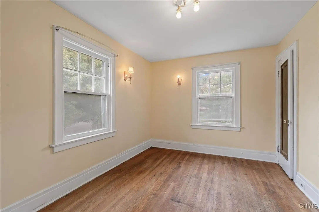 308 Collin Avenue, Manlius, New York 13066, Manlius, New York 13066, 6 Bedrooms Bedrooms, 13 Rooms Rooms,2 BathroomsBathrooms,Residential,For Sale,308 Collin Avenue, Manlius, New York 13066,S1622212