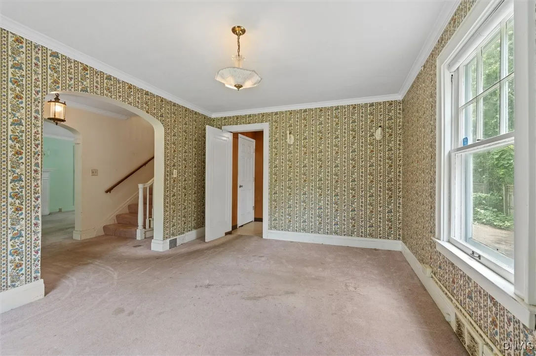 308 Collin Avenue, Manlius, New York 13066, Manlius, New York 13066, 6 Bedrooms Bedrooms, 13 Rooms Rooms,2 BathroomsBathrooms,Residential,For Sale,308 Collin Avenue, Manlius, New York 13066,S1622212