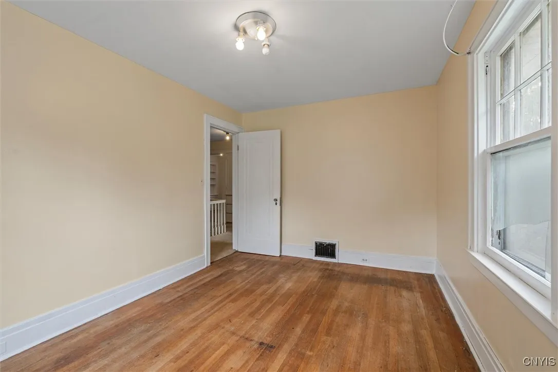 308 Collin Avenue, Manlius, New York 13066, Manlius, New York 13066, 6 Bedrooms Bedrooms, 13 Rooms Rooms,2 BathroomsBathrooms,Residential,For Sale,308 Collin Avenue, Manlius, New York 13066,S1622212