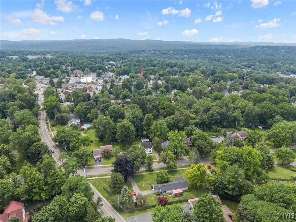 308 Collin Avenue, Manlius, New York 13066, Manlius, New York 13066, 6 Bedrooms Bedrooms, 13 Rooms Rooms,2 BathroomsBathrooms,Residential,For Sale,308 Collin Avenue, Manlius, New York 13066,S1622212