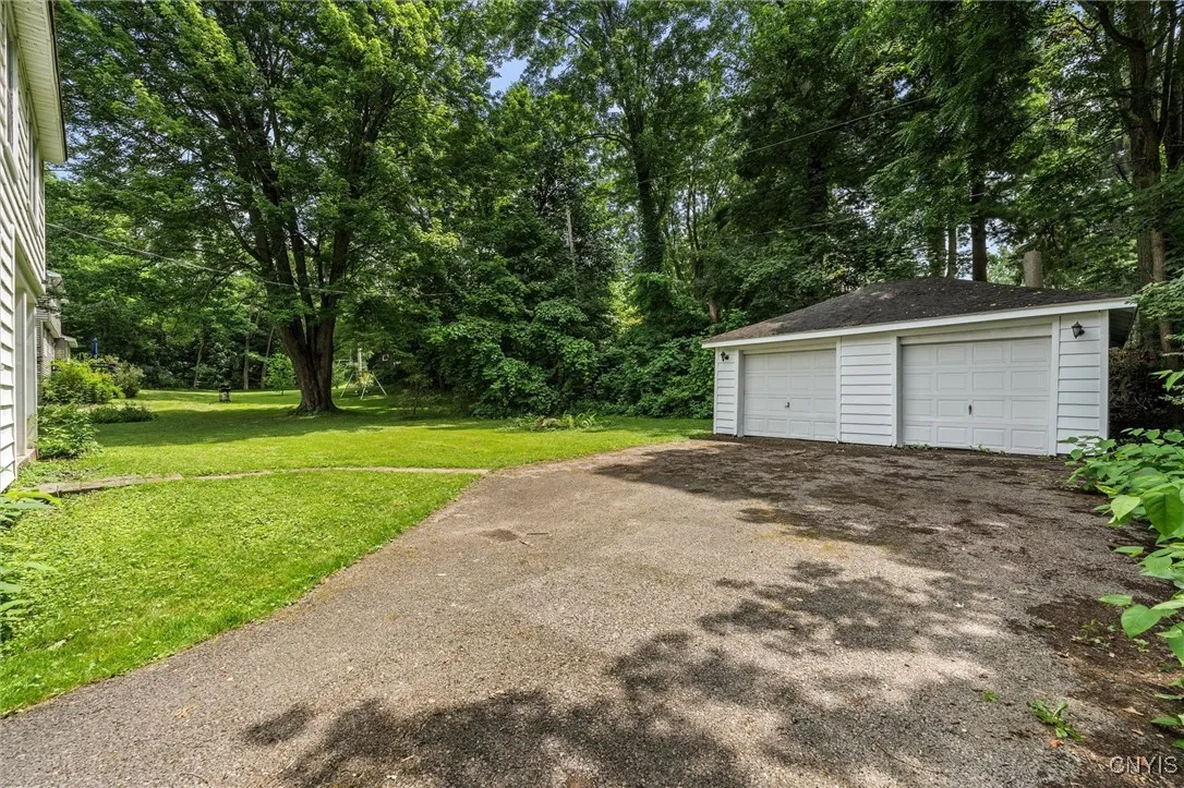 308 Collin Avenue, Manlius, New York 13066, Manlius, New York 13066, 6 Bedrooms Bedrooms, 13 Rooms Rooms,2 BathroomsBathrooms,Residential,For Sale,308 Collin Avenue, Manlius, New York 13066,S1622212