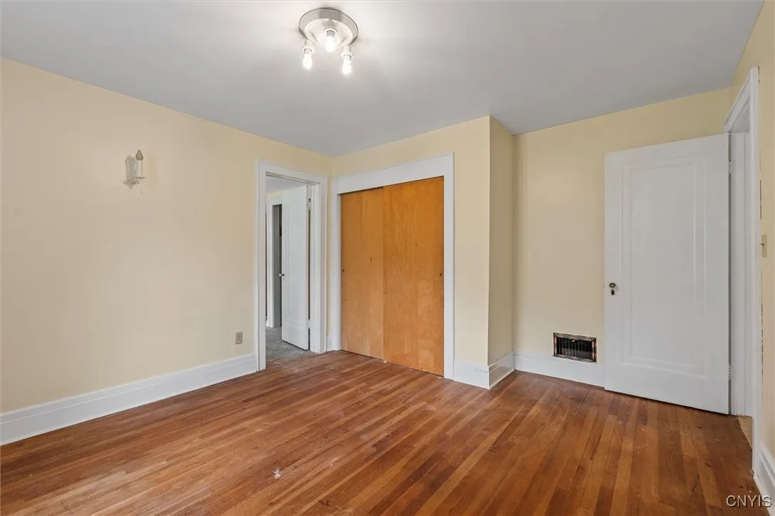 308 Collin Avenue, Manlius, New York 13066, Manlius, New York 13066, 6 Bedrooms Bedrooms, 13 Rooms Rooms,2 BathroomsBathrooms,Residential,For Sale,308 Collin Avenue, Manlius, New York 13066,S1622212