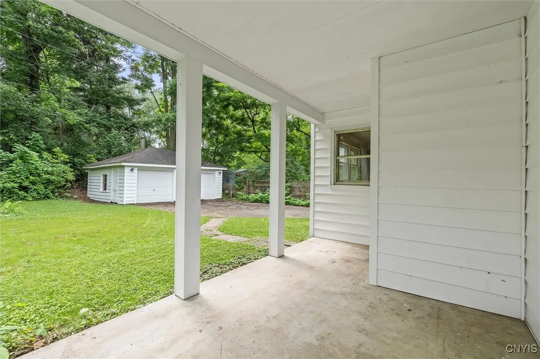308 Collin Avenue, Manlius, New York 13066, Manlius, New York 13066, 6 Bedrooms Bedrooms, 13 Rooms Rooms,2 BathroomsBathrooms,Residential,For Sale,308 Collin Avenue, Manlius, New York 13066,S1622212