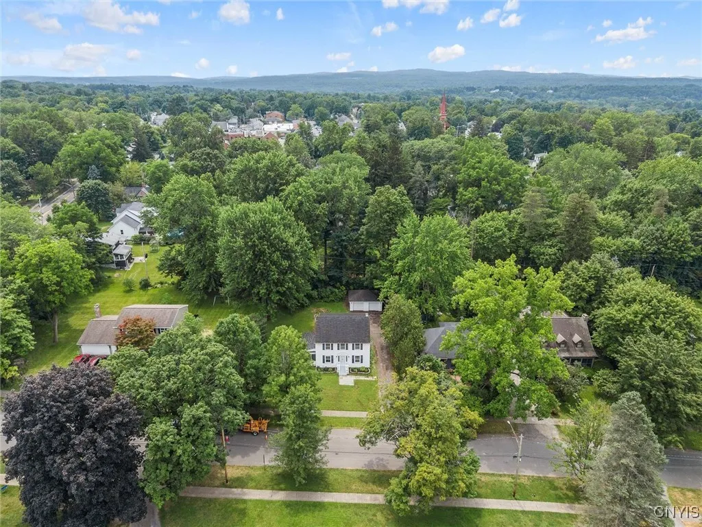 308 Collin Avenue, Manlius, New York 13066, Manlius, New York 13066, 6 Bedrooms Bedrooms, 13 Rooms Rooms,2 BathroomsBathrooms,Residential,For Sale,308 Collin Avenue, Manlius, New York 13066,S1622212