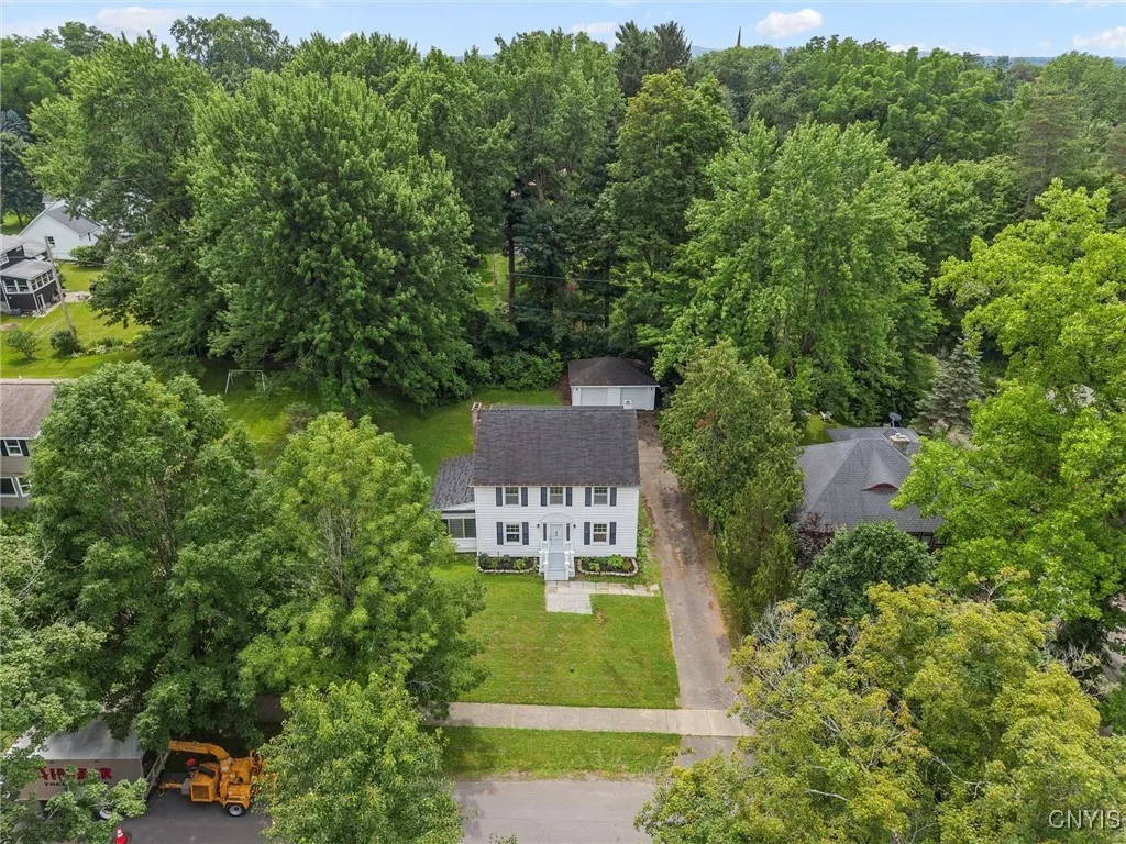 308 Collin Avenue, Manlius, New York 13066, Manlius, New York 13066, 6 Bedrooms Bedrooms, 13 Rooms Rooms,2 BathroomsBathrooms,Residential,For Sale,308 Collin Avenue, Manlius, New York 13066,S1622212