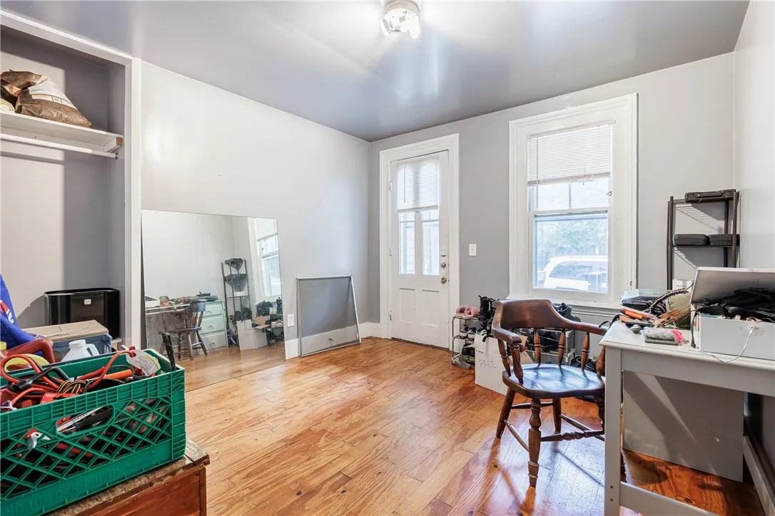 23 Benton Street, Rochester, New York 14620, Rochester, New York 14620, 7 Bedrooms Bedrooms, ,3 BathroomsBathrooms,Residential,For Sale,23 Benton Street, Rochester, New York 14620,R1622299