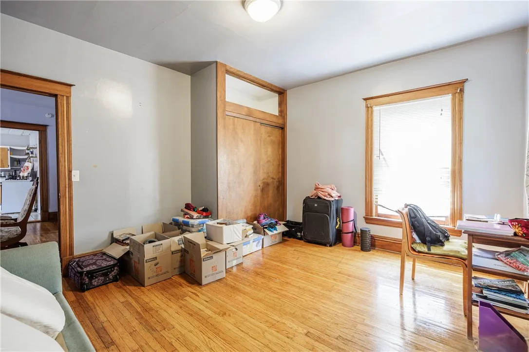 23 Benton Street, Rochester, New York 14620, Rochester, New York 14620, 7 Bedrooms Bedrooms, ,3 BathroomsBathrooms,Residential,For Sale,23 Benton Street, Rochester, New York 14620,R1622299