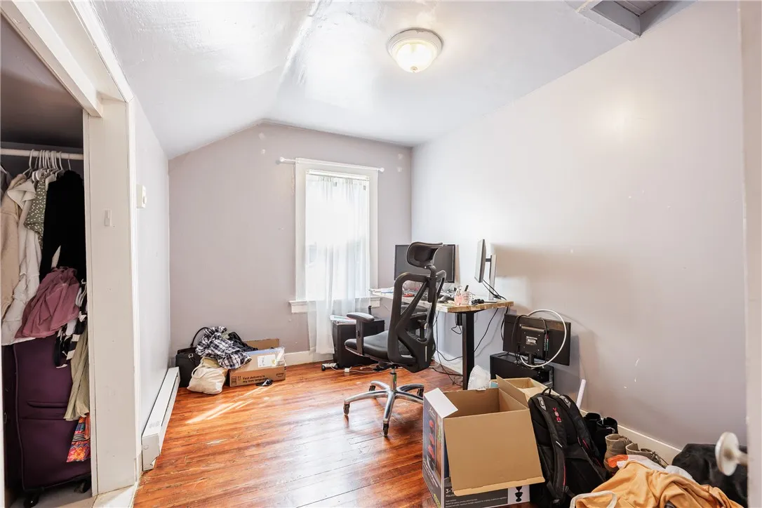 23 Benton Street, Rochester, New York 14620, Rochester, New York 14620, 7 Bedrooms Bedrooms, ,3 BathroomsBathrooms,Residential,For Sale,23 Benton Street, Rochester, New York 14620,R1622299