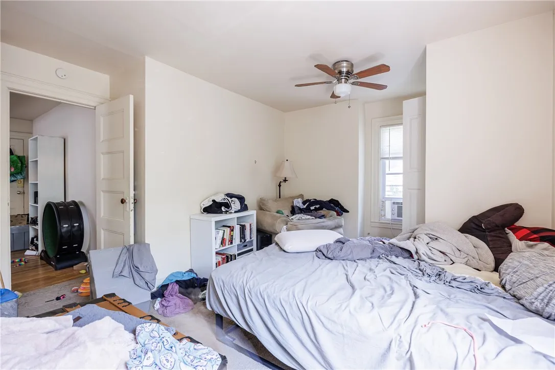 17 Canfield Place, Rochester, New York 14607, Rochester, New York 14607, 6 Bedrooms Bedrooms, ,4 BathroomsBathrooms,Residential,For Sale,17 Canfield Place, Rochester, New York 14607,R1622300