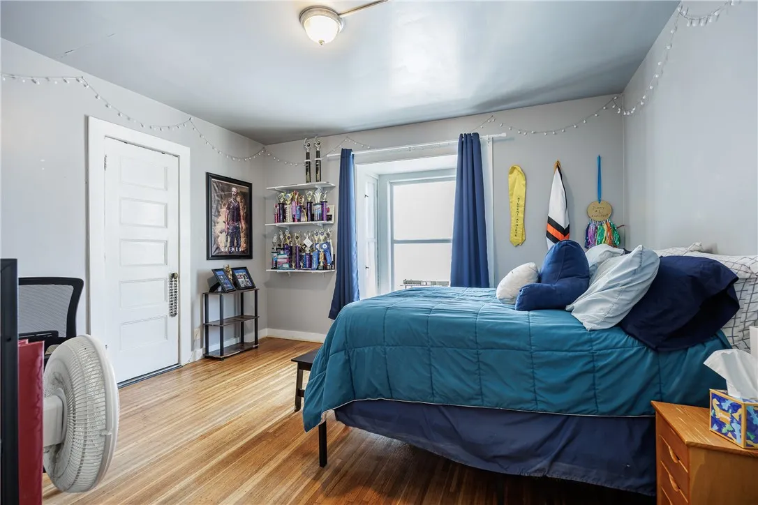 17 Canfield Place, Rochester, New York 14607, Rochester, New York 14607, 6 Bedrooms Bedrooms, ,4 BathroomsBathrooms,Residential,For Sale,17 Canfield Place, Rochester, New York 14607,R1622300