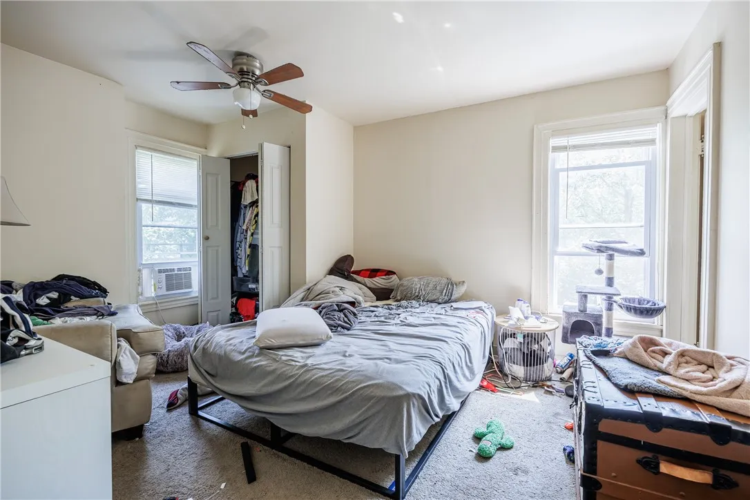 17 Canfield Place, Rochester, New York 14607, Rochester, New York 14607, 6 Bedrooms Bedrooms, ,4 BathroomsBathrooms,Residential,For Sale,17 Canfield Place, Rochester, New York 14607,R1622300