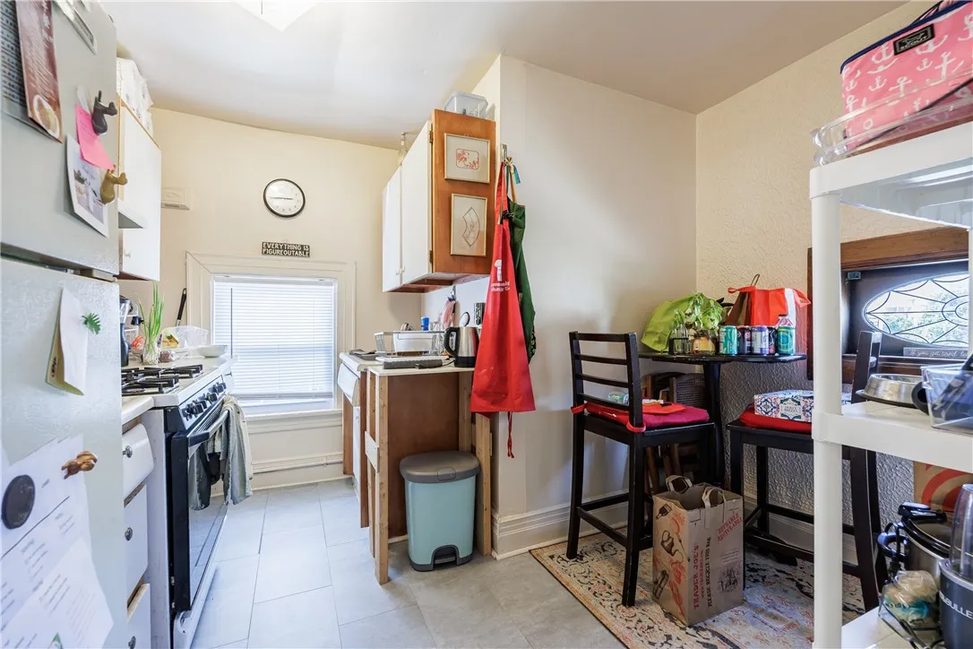 17 Canfield Place, Rochester, New York 14607, Rochester, New York 14607, 6 Bedrooms Bedrooms, ,4 BathroomsBathrooms,Residential,For Sale,17 Canfield Place, Rochester, New York 14607,R1622300