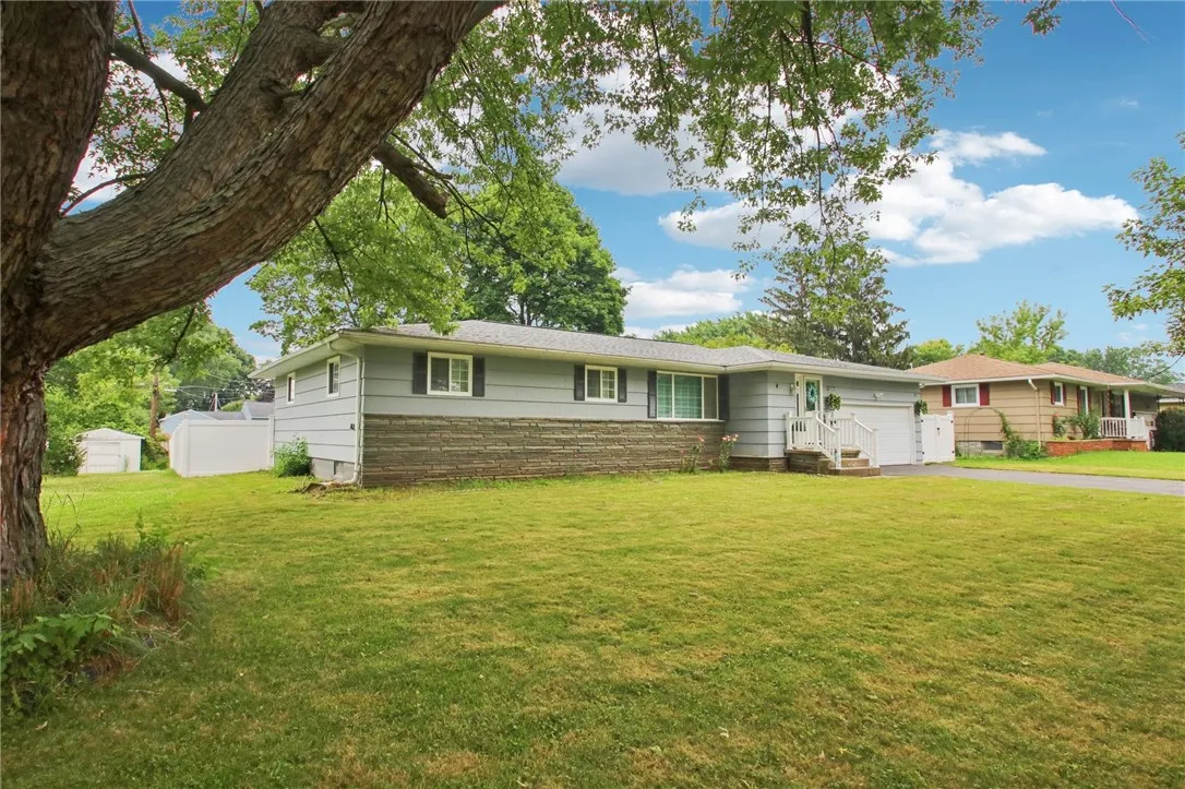 4 Drexel Drive, Gates, New York 14606, Gates, New York 14606, 3 Bedrooms Bedrooms, 6 Rooms Rooms,2 BathroomsBathrooms,Residential,For Sale,4 Drexel Drive, Gates, New York 14606,R1622083