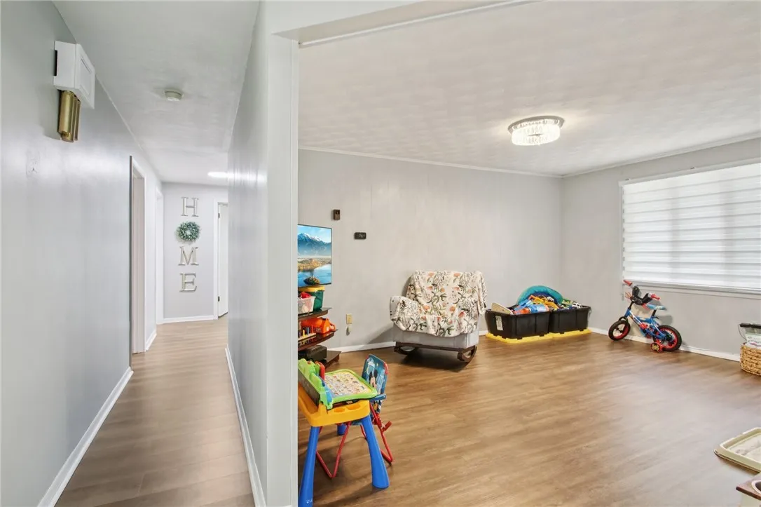 4 Drexel Drive, Gates, New York 14606, Gates, New York 14606, 3 Bedrooms Bedrooms, 6 Rooms Rooms,2 BathroomsBathrooms,Residential,For Sale,4 Drexel Drive, Gates, New York 14606,R1622083