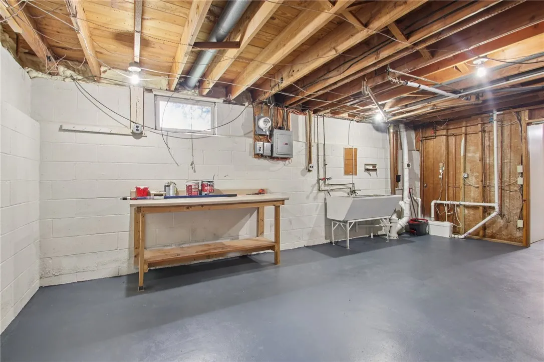 4 Drexel Drive, Gates, New York 14606, Gates, New York 14606, 3 Bedrooms Bedrooms, 6 Rooms Rooms,2 BathroomsBathrooms,Residential,For Sale,4 Drexel Drive, Gates, New York 14606,R1622083
