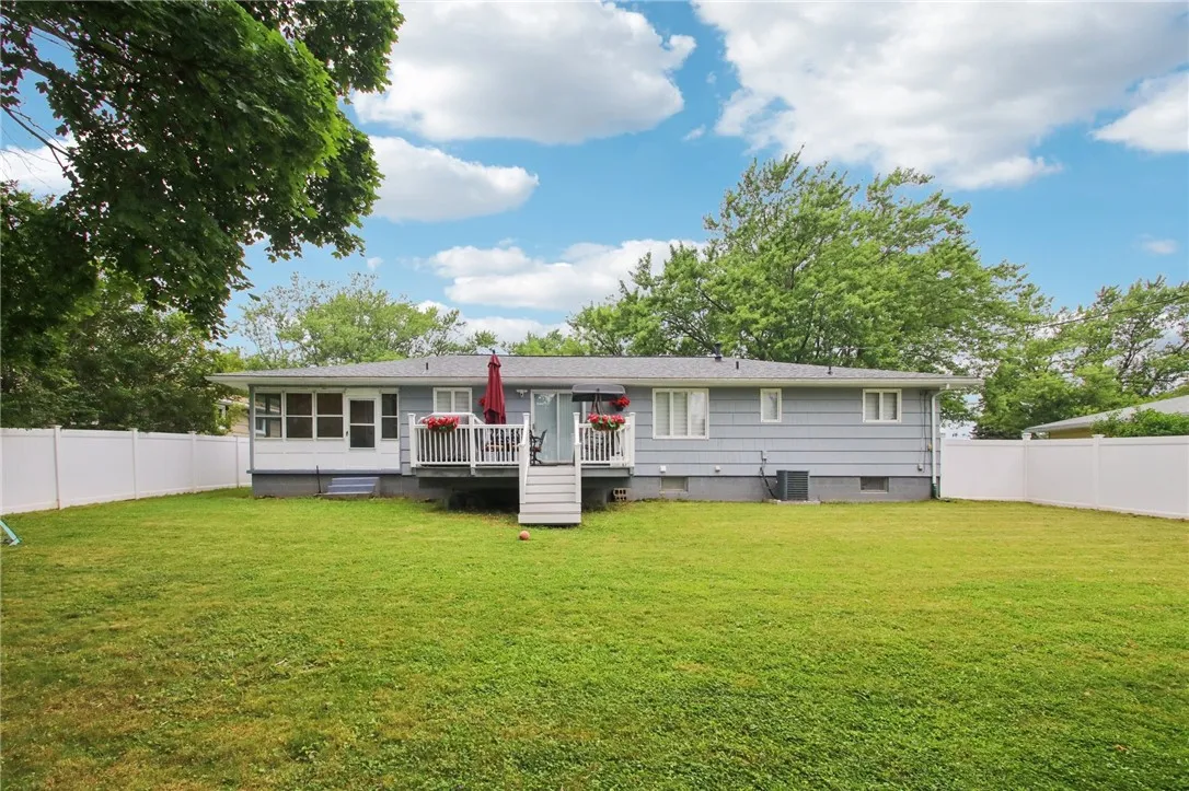 4 Drexel Drive, Gates, New York 14606, Gates, New York 14606, 3 Bedrooms Bedrooms, 6 Rooms Rooms,2 BathroomsBathrooms,Residential,For Sale,4 Drexel Drive, Gates, New York 14606,R1622083
