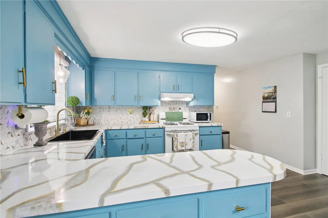 4 Drexel Drive, Gates, New York 14606, Gates, New York 14606, 3 Bedrooms Bedrooms, 6 Rooms Rooms,2 BathroomsBathrooms,Residential,For Sale,4 Drexel Drive, Gates, New York 14606,R1622083
